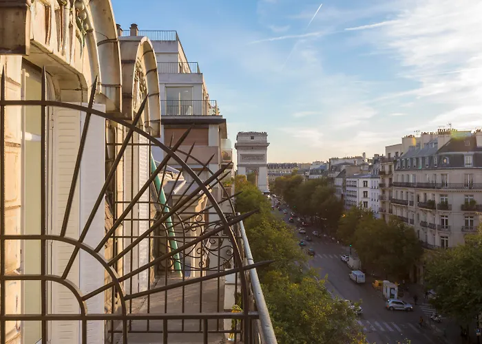 Elysées CeramicHotel Parigi